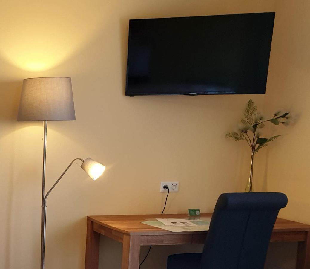 Bed And Breakfast Am Hoehenweg 바슈타이너 외부 사진