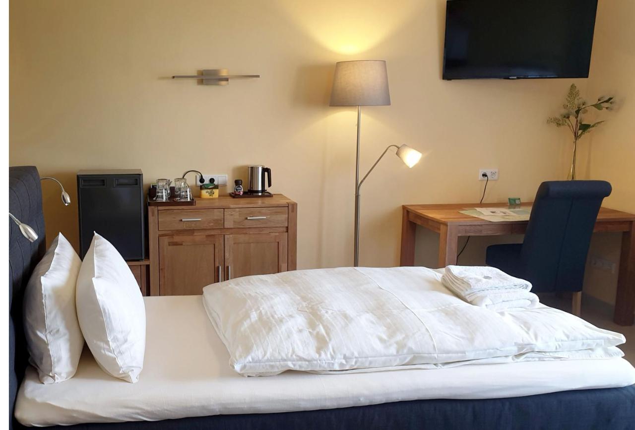 Bed And Breakfast Am Hoehenweg 바슈타이너 외부 사진
