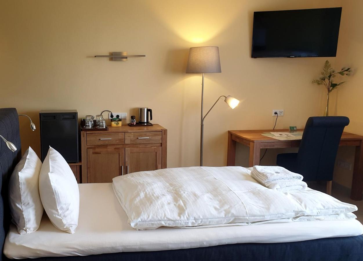 Bed And Breakfast Am Hoehenweg 바슈타이너 외부 사진
